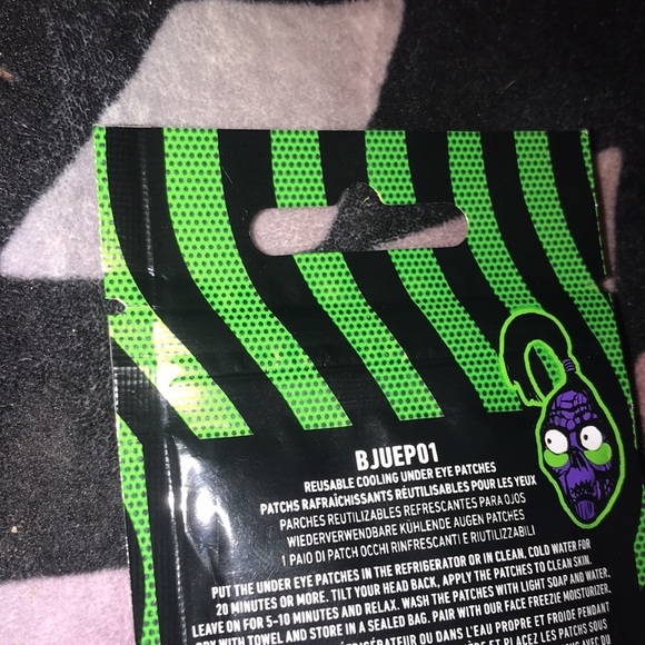 🆕Nyx Cosmetics xBeetlejuice Collection!SO!”Dead Cold”Cooling Under Eye Patches! - Picture 7 of 7